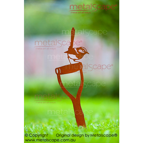 Metalscape - Metal Garden Art - Gardenscape -Wren 5 on Spade Handle